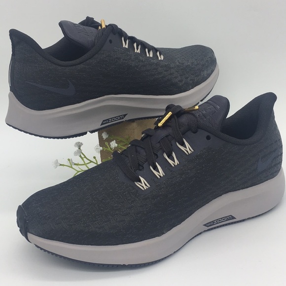 Nike Shoes - W NIKE AIR ZOOM PEGASUS 35 PRM